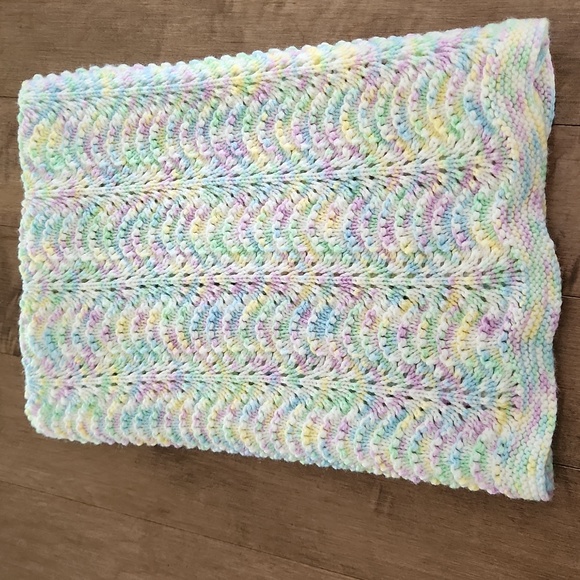 Hand Made Cotton Blanket - Picture 2 of 4